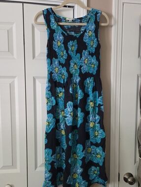 Women's Blue Floral Midi Dress - Sleeveless Summer Style